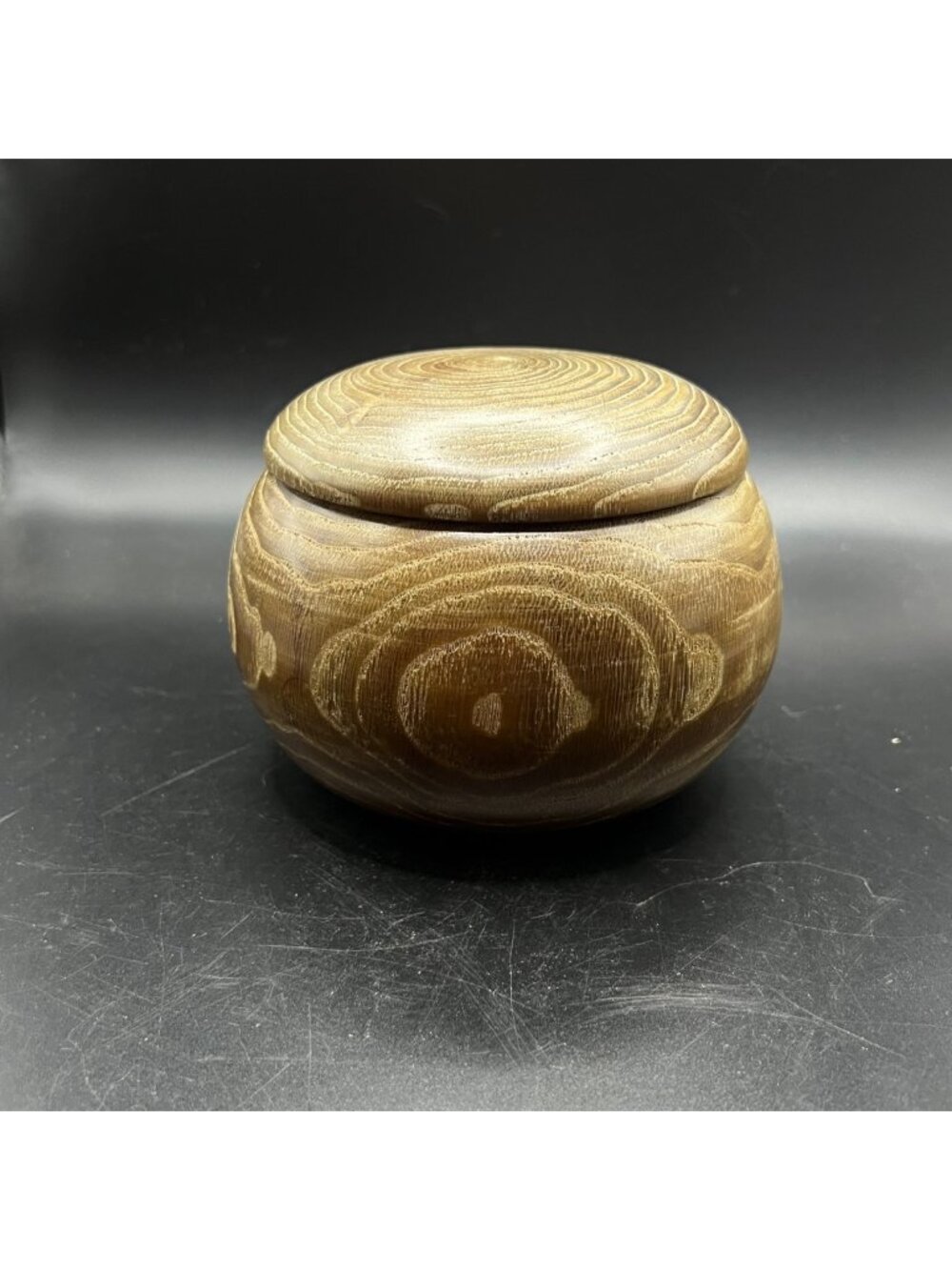 Handcrafted Wooden Round Lidded Box Natural Grain Japanese Chestnut Vintage